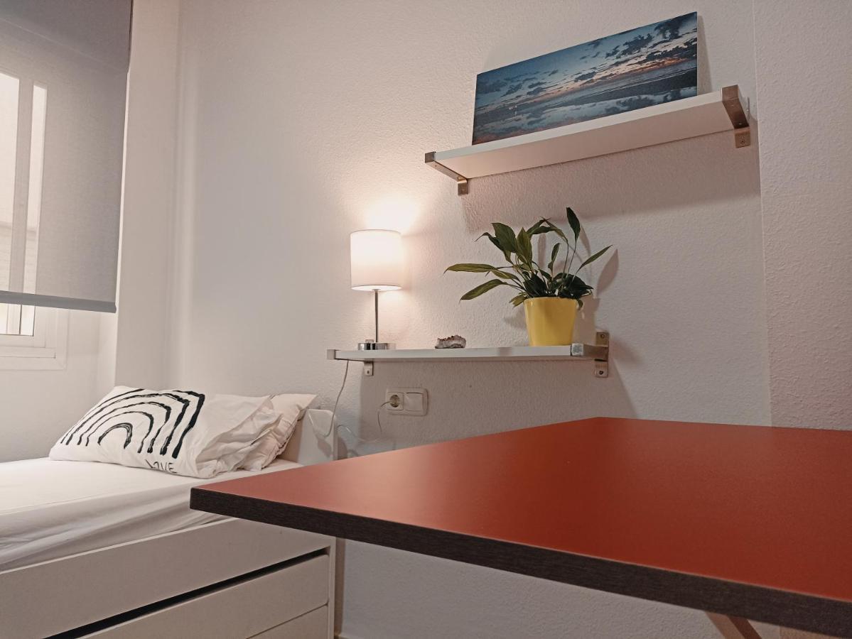 Confortable Habitacion Centrica En Piso Privado Малага Екстериор снимка