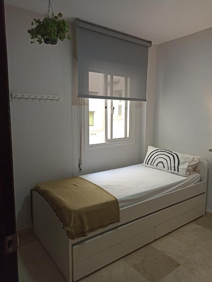 Confortable Habitacion Centrica En Piso Privado Apartment Малага Екстериор снимка